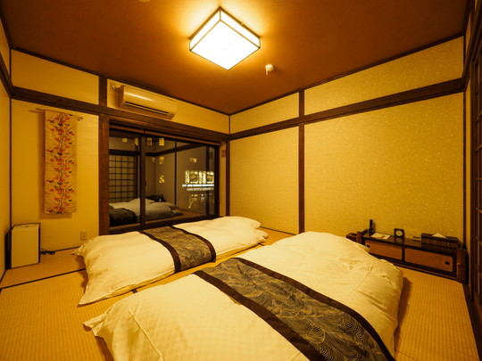 2F：8 tatami room with river veiw